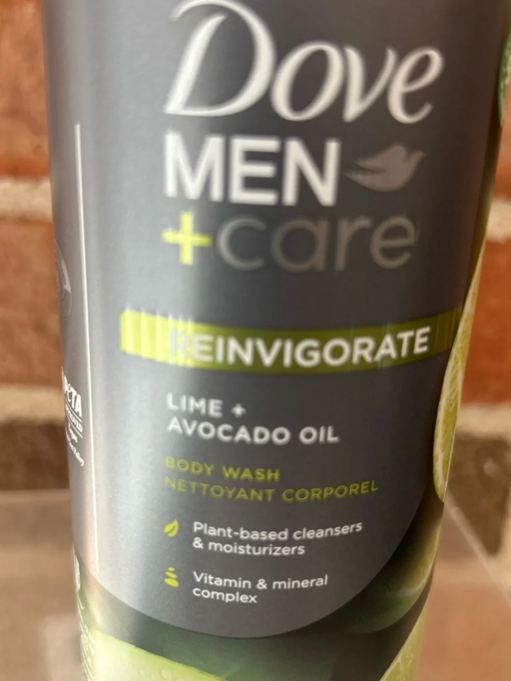 Dove Men+Care Reinvigorate Lime & Avocado Oil Body Wash — Green